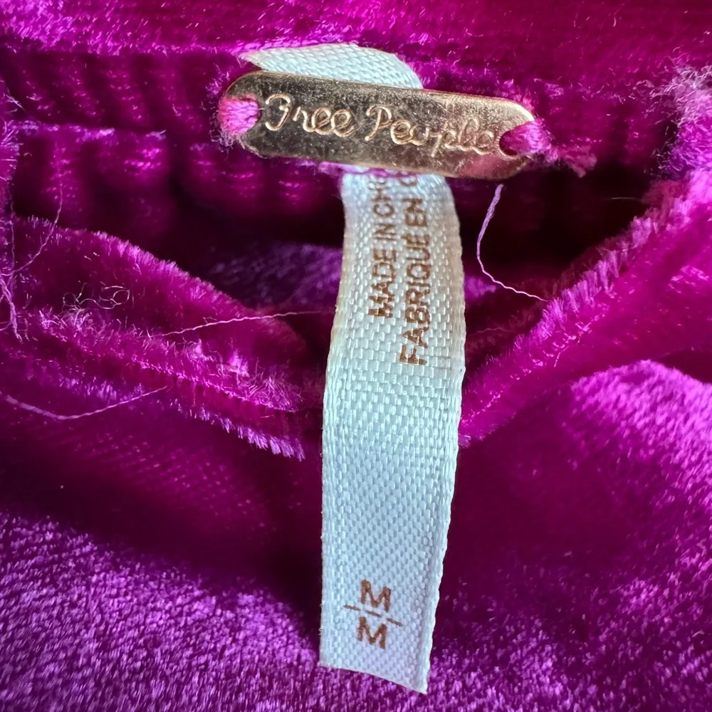 Free People Dahlia Velvet Duster Coat, in Berry Pink Size Medium - Picture 7 of 8
